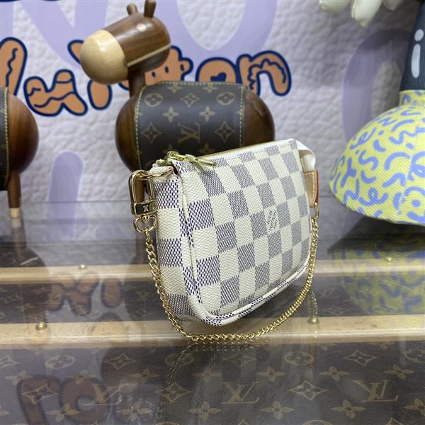 2026124142624179 580